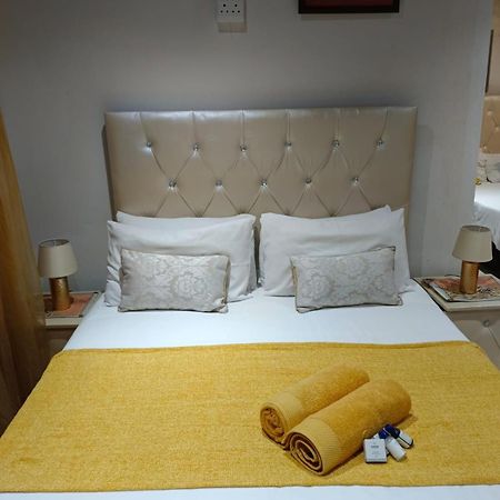 Guest Lodge On The Edge Stormsrivier Esterno foto
